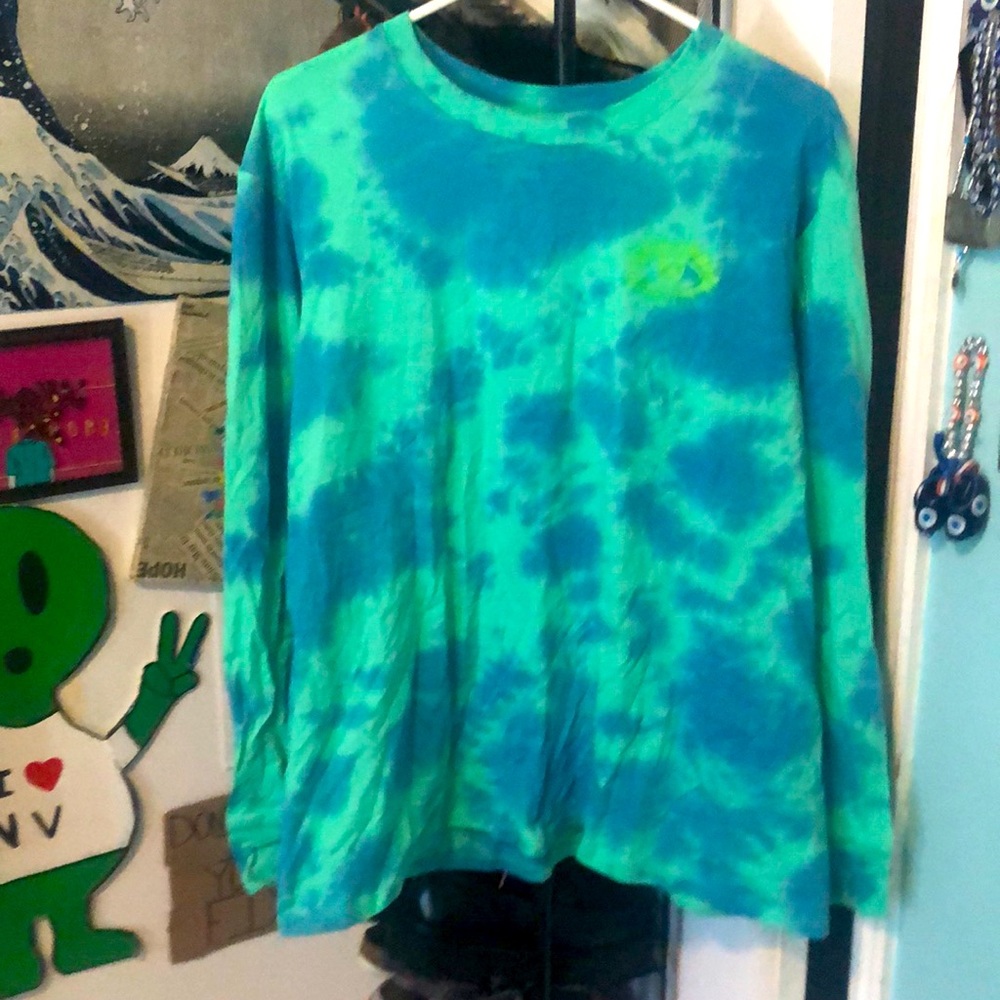 Tie dye long sleeve shirt